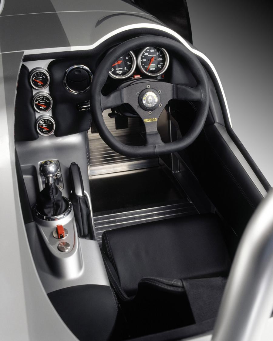 Интерьер Elfin Clubman MS8 Concept 2004 года  (фото 4 из 25)